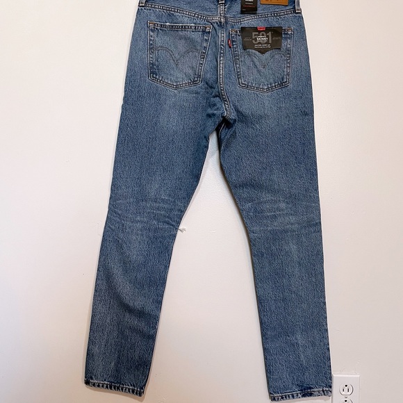 NWT Women’s 501 Levi’s - Picture 5 of 5